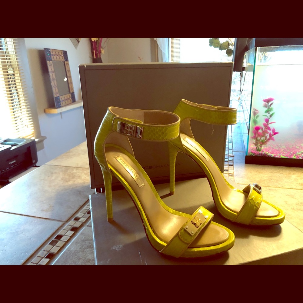 BCBG high heels